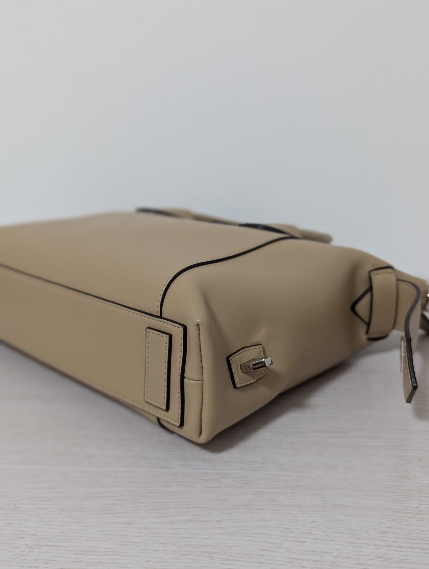 Antigona Soft Small