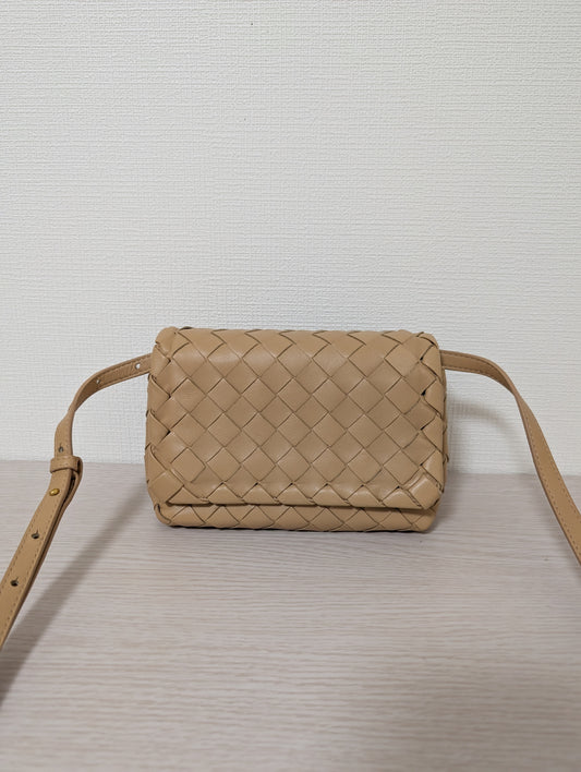 Intrecciato Crossbody Flap Mini