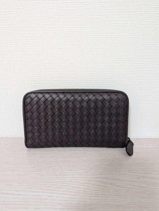 Intrecciato Leather Round Zip Long Wallet