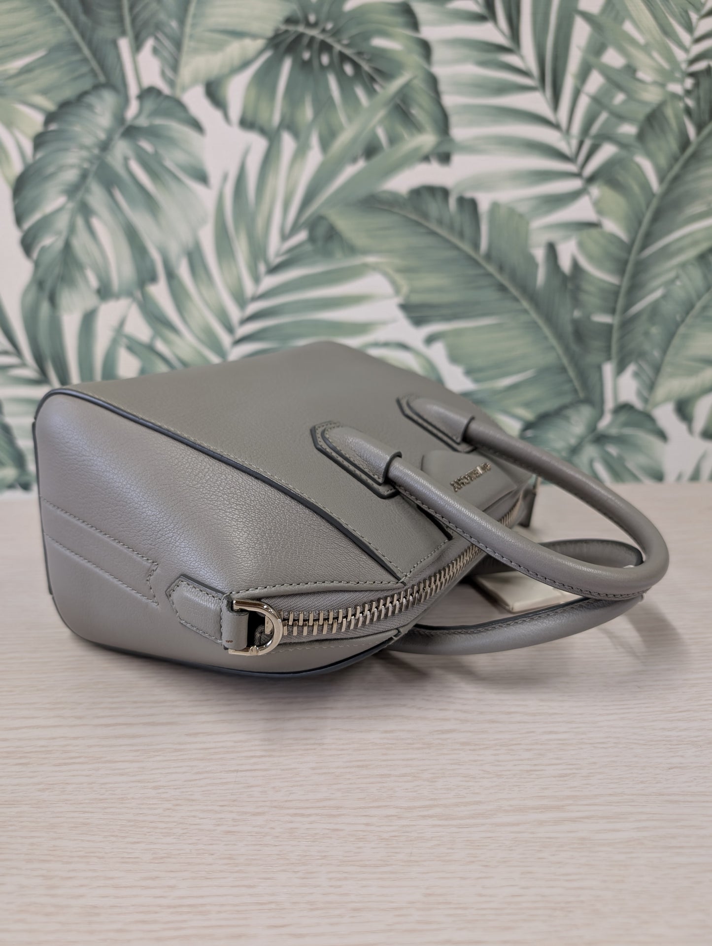 Antigona Goatskin Mini