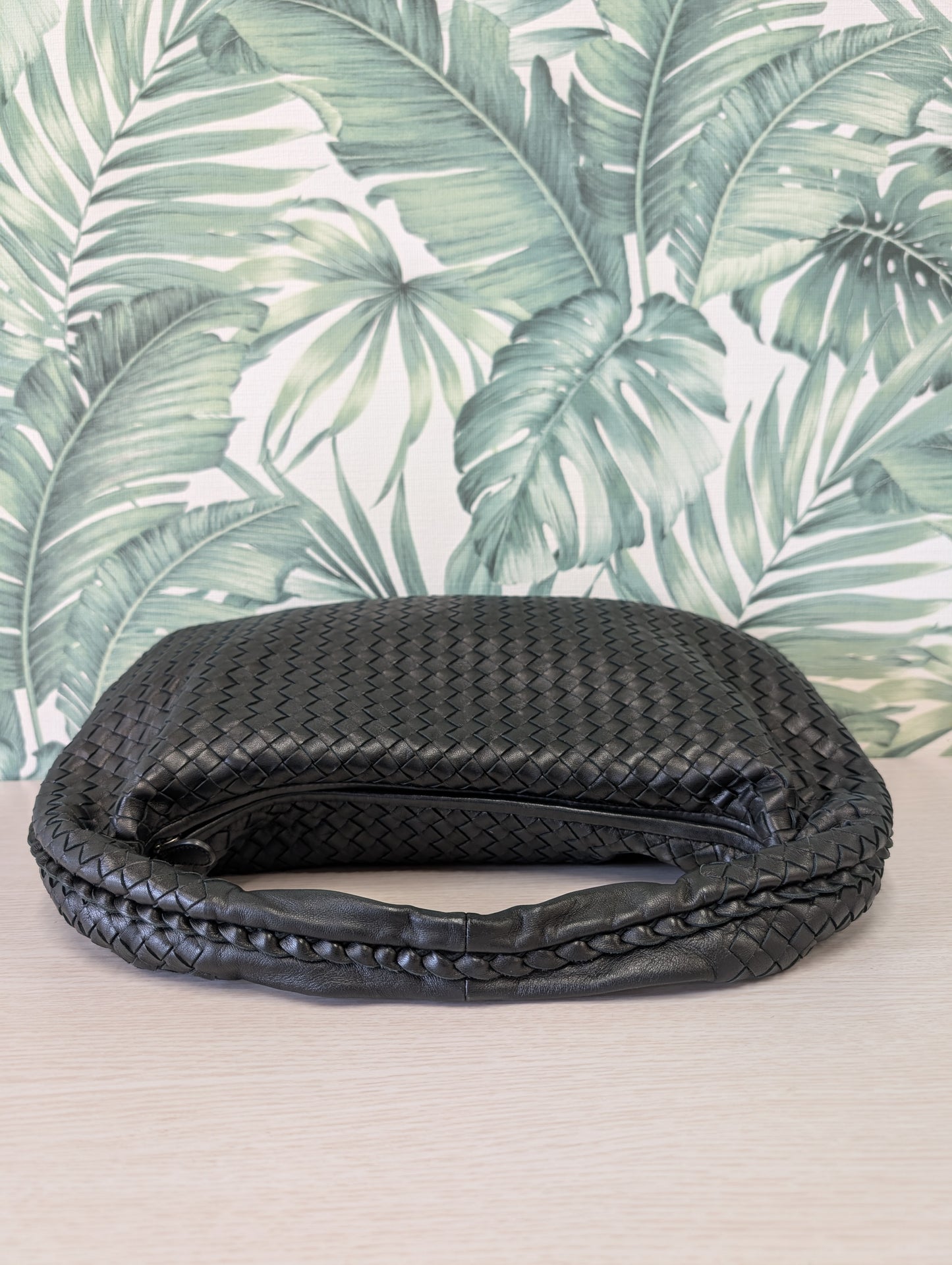 Hobo Intrecciato Medium