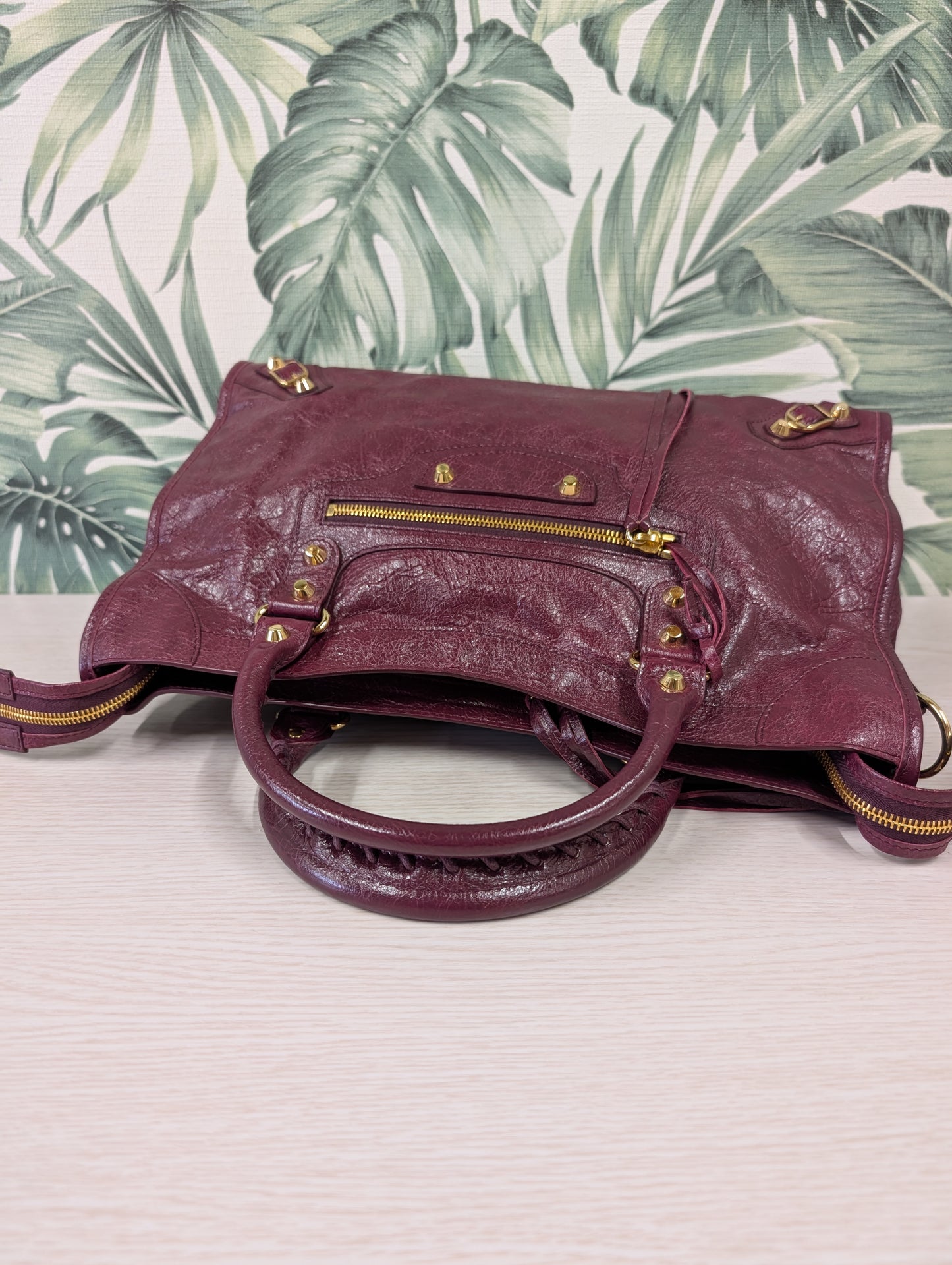 Classic City Leather Medium