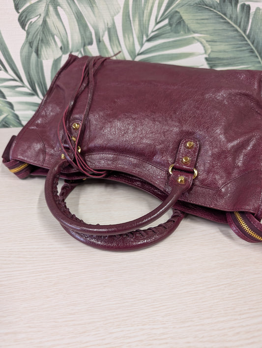 Classic City Leather Medium