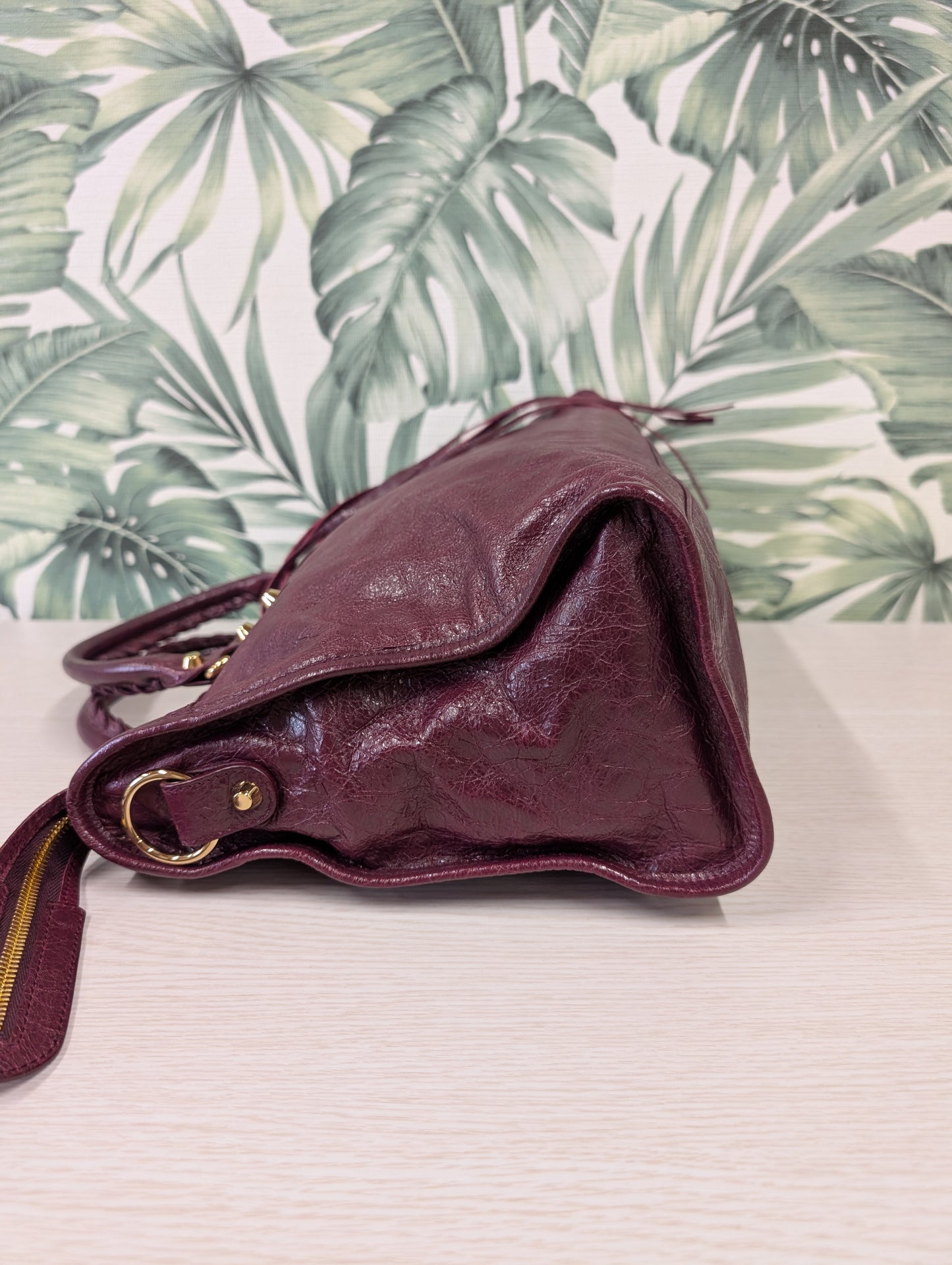 Classic City Leather Medium