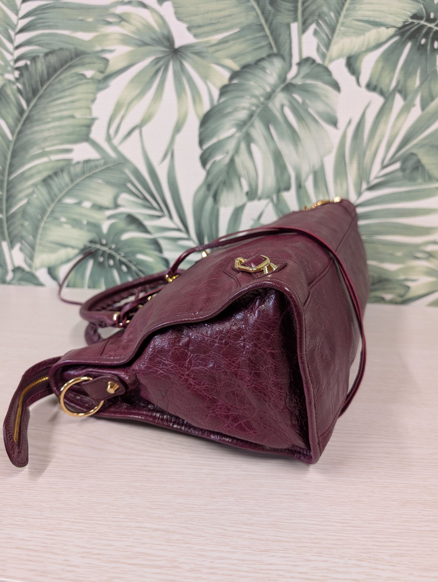 Classic City Leather Medium