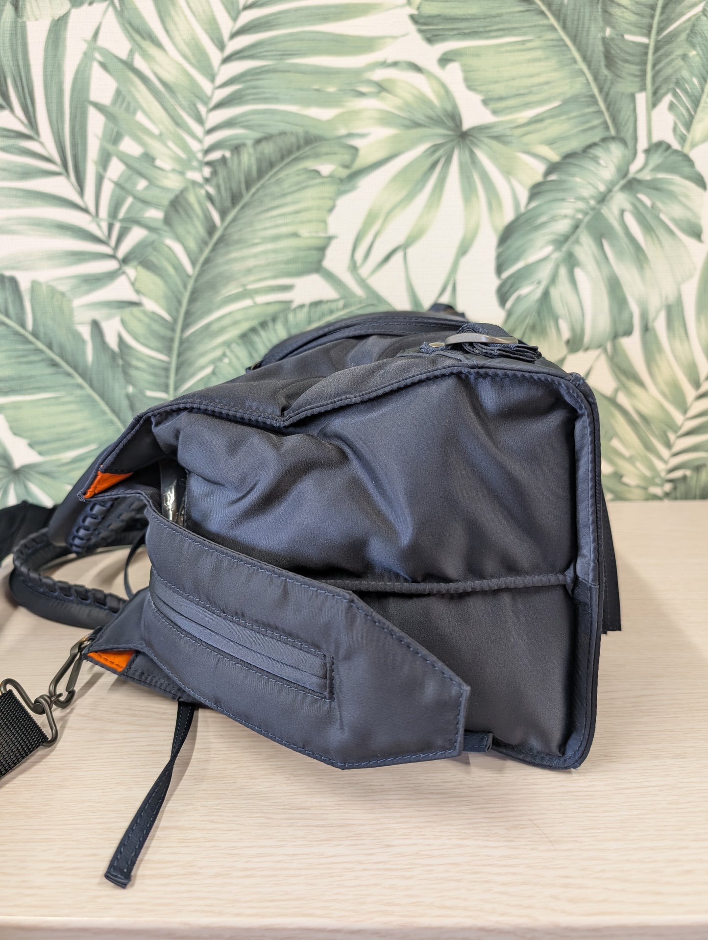 Neo Classic City Nylon Medium
