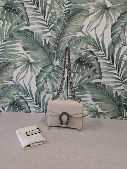 Dionysus Wallet on Chain Mini