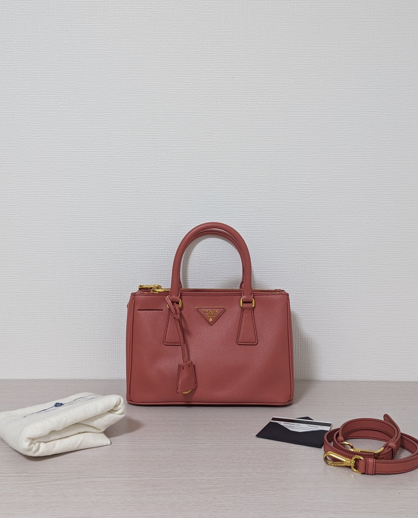 Saffiano Galleria Small