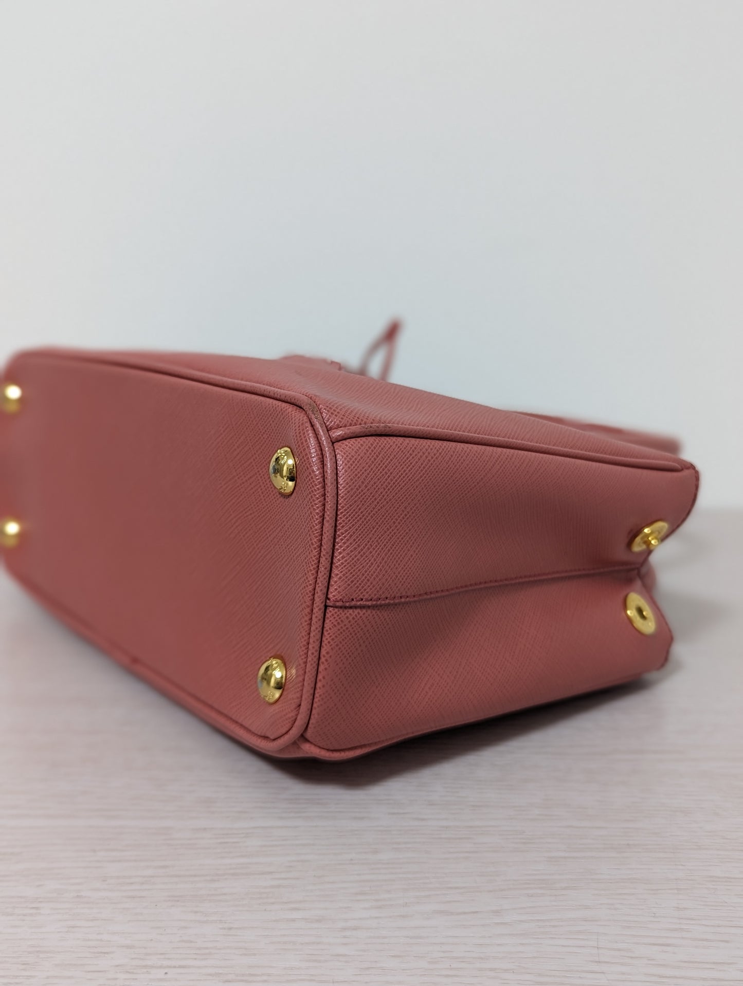 Saffiano Galleria Small
