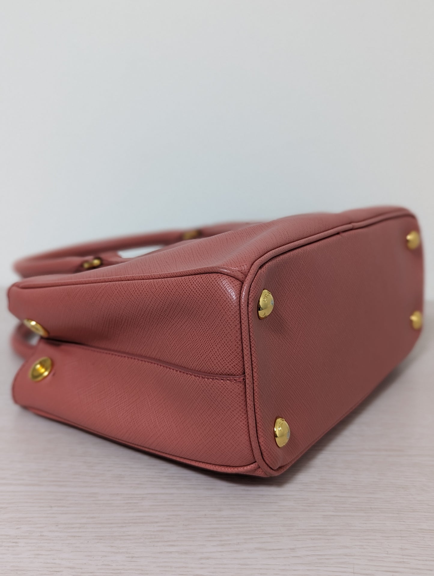 Saffiano Galleria Small