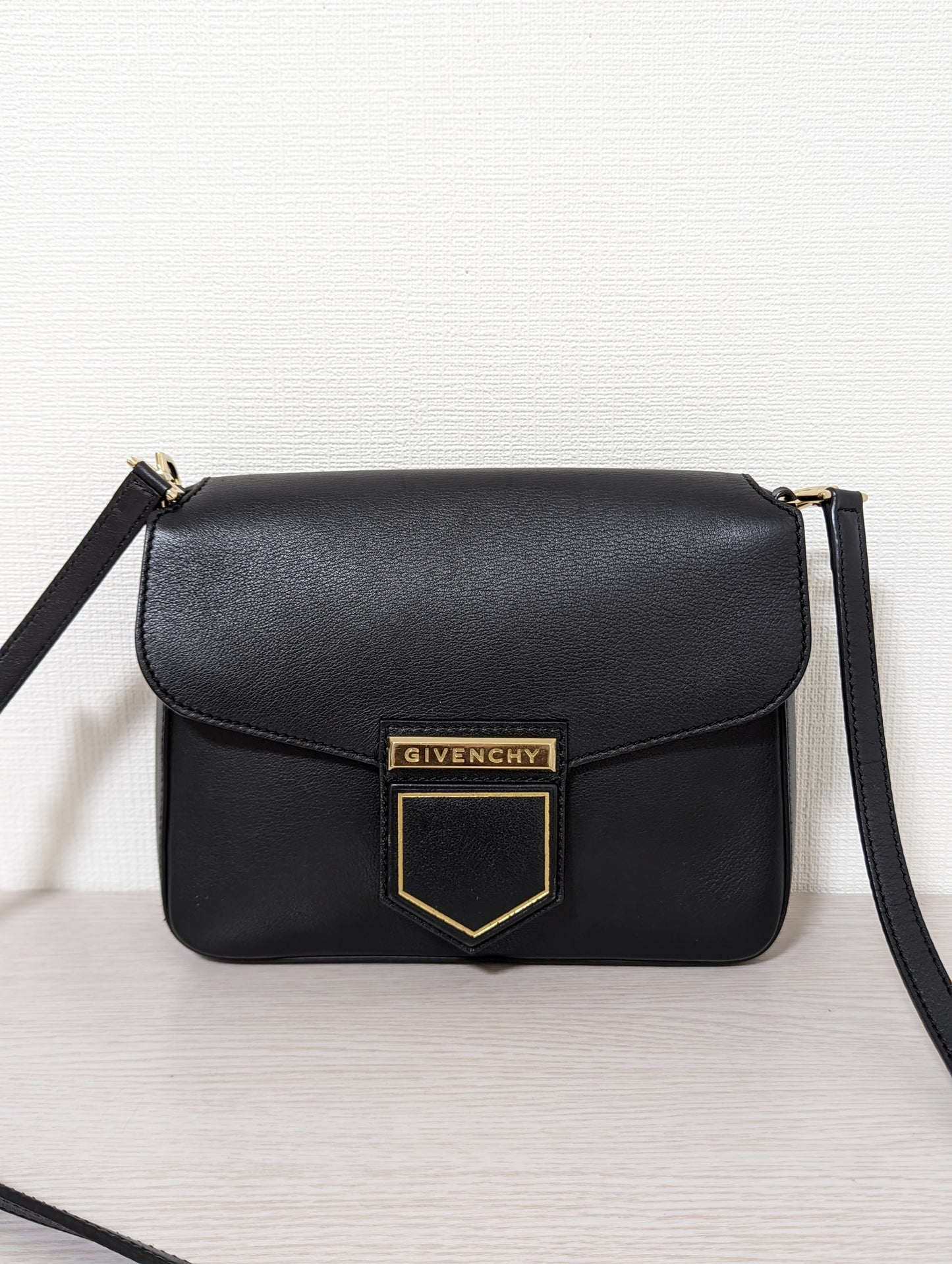 Nobile Small