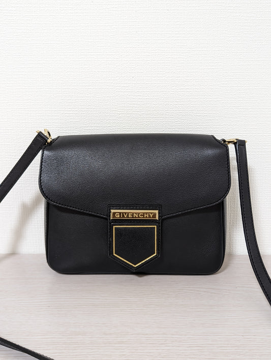 Nobile Small