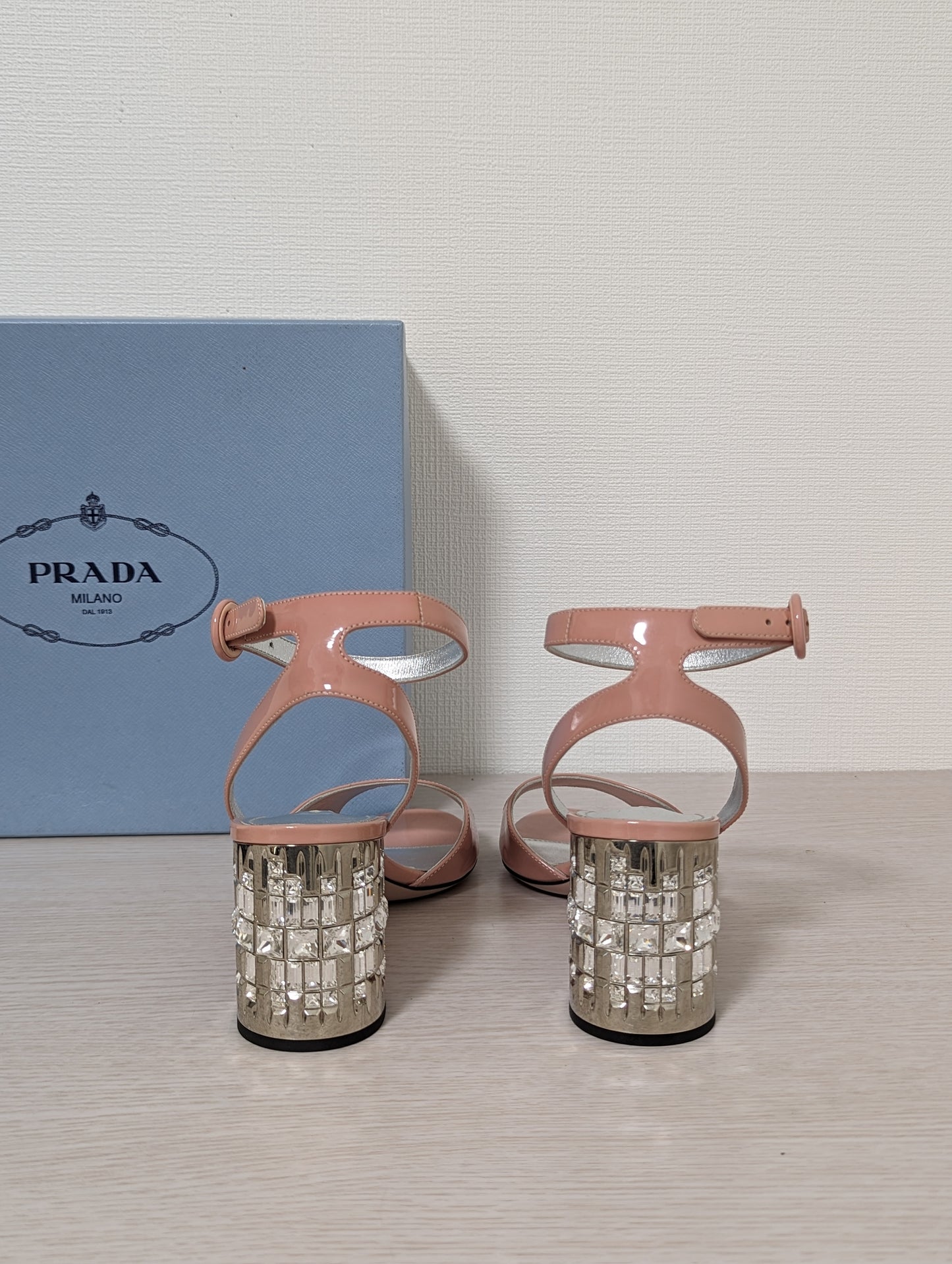 Open Toe Pink Jewel Sandals 39