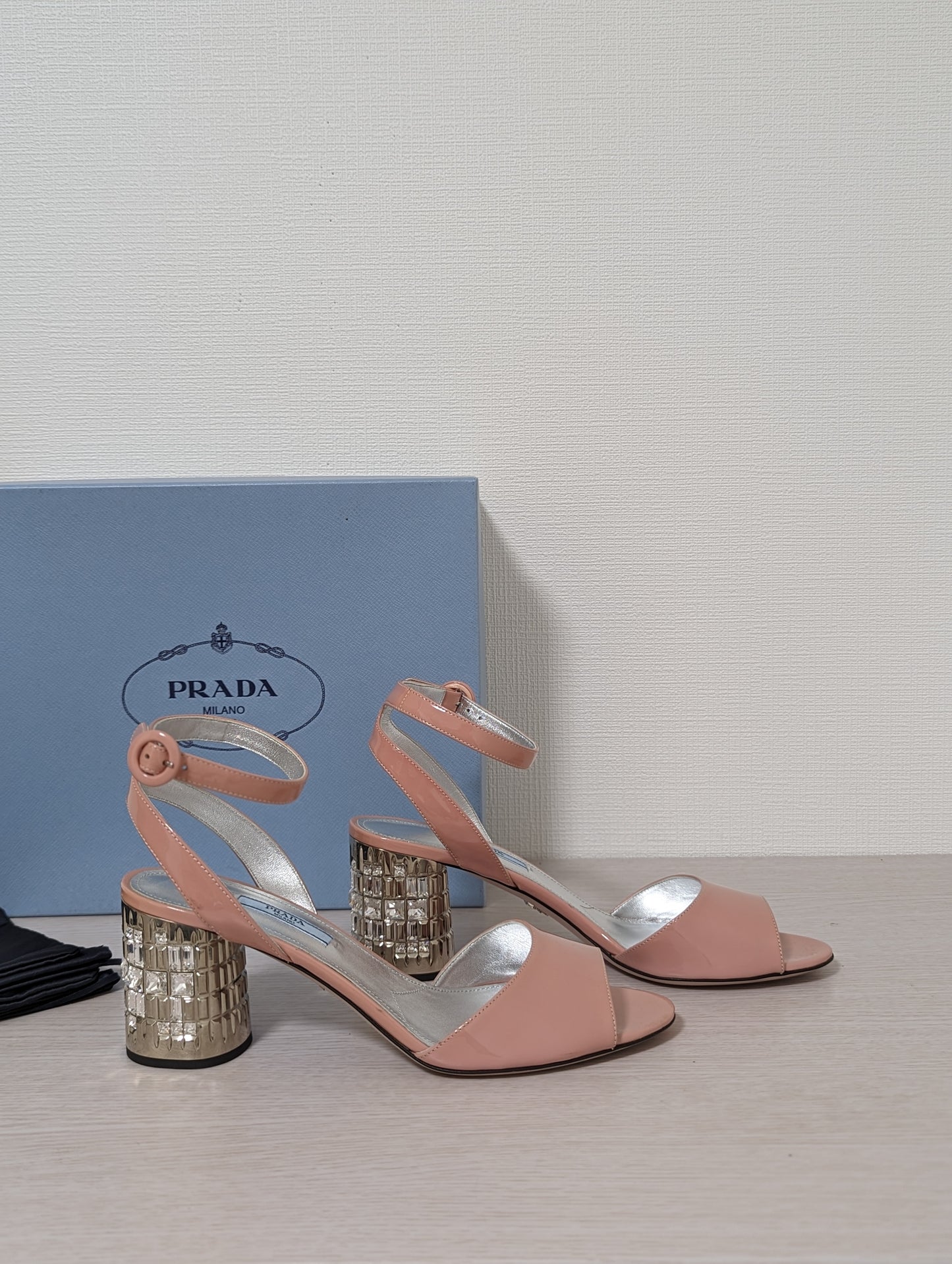 Open Toe Pink Jewel Sandals 39