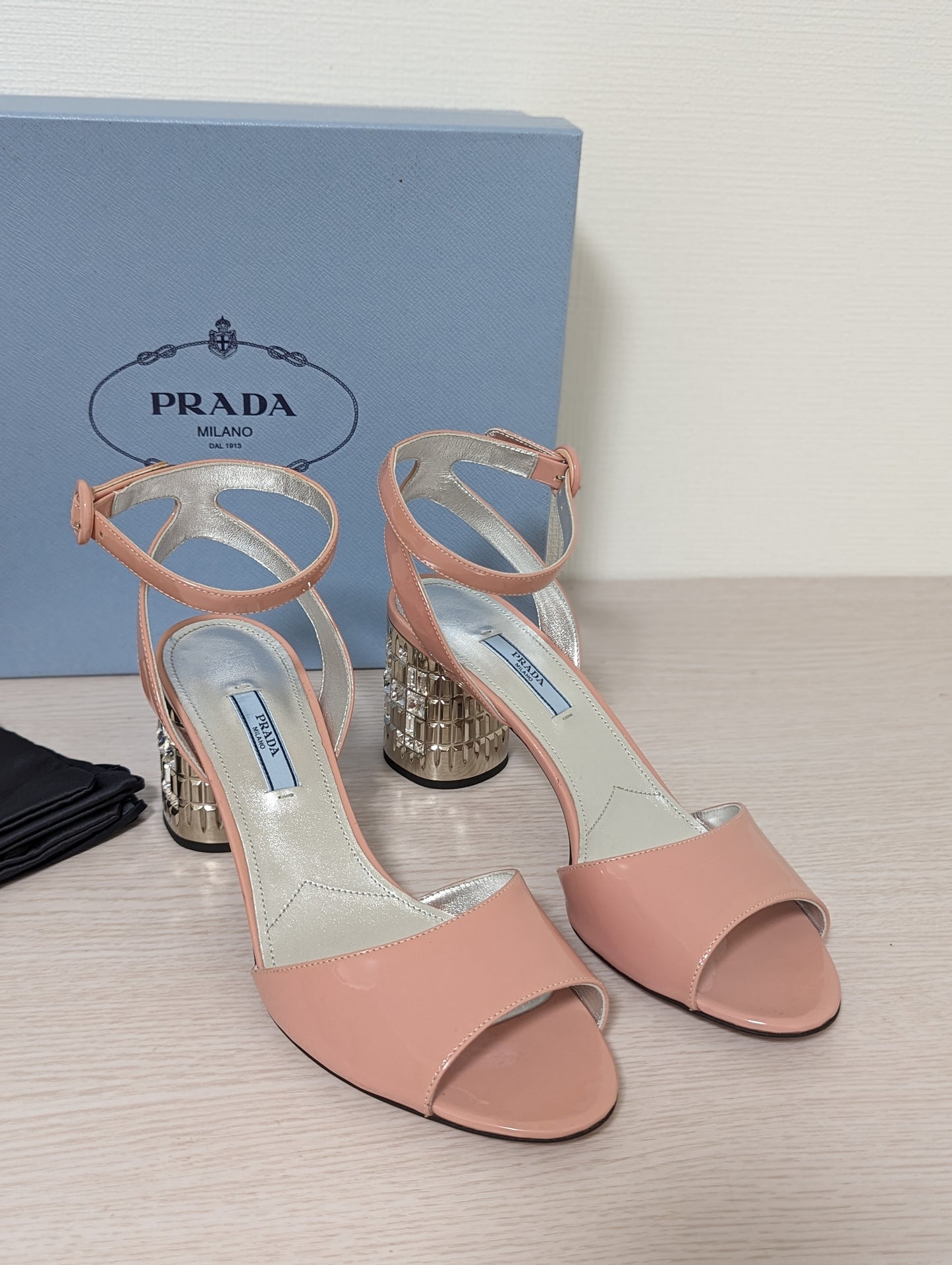 Open Toe Pink Jewel Sandals 39