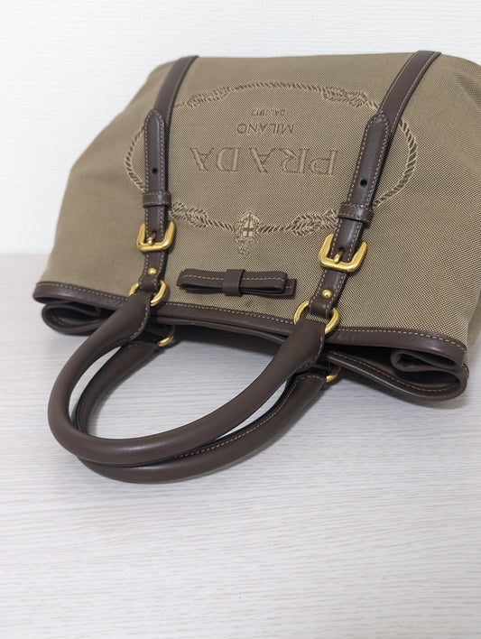 Logo Jacquard Leather