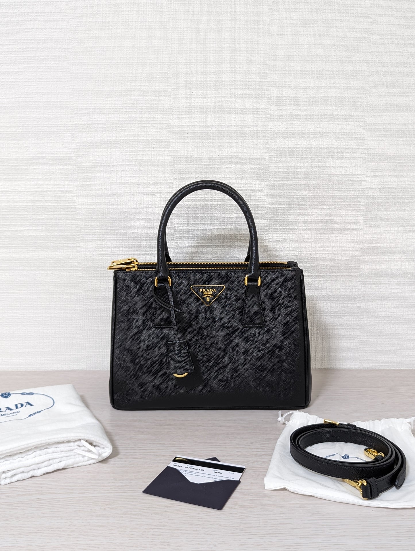 Saffiano Galleria(New Model) Medium