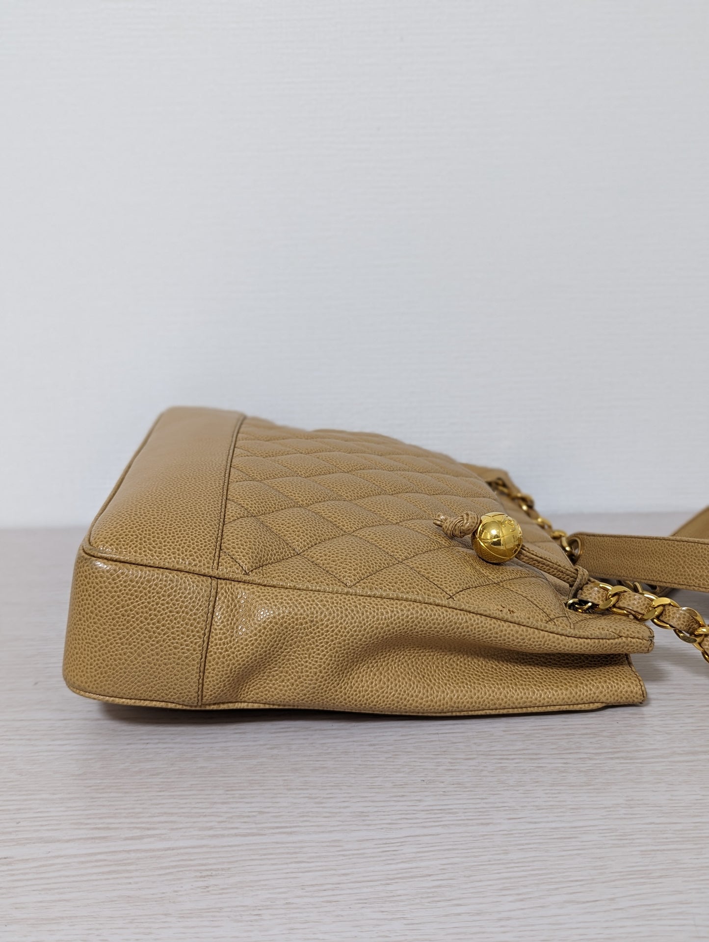 Quilted Caviar Matelasse Ballcharm