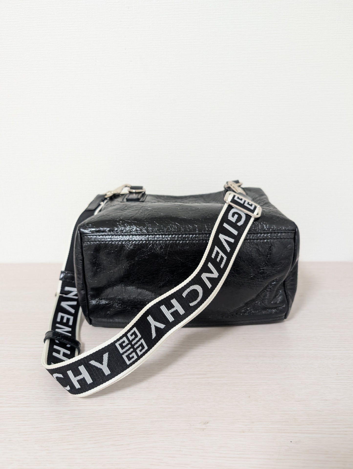 Pandora 4G Logo Strap Leather Small