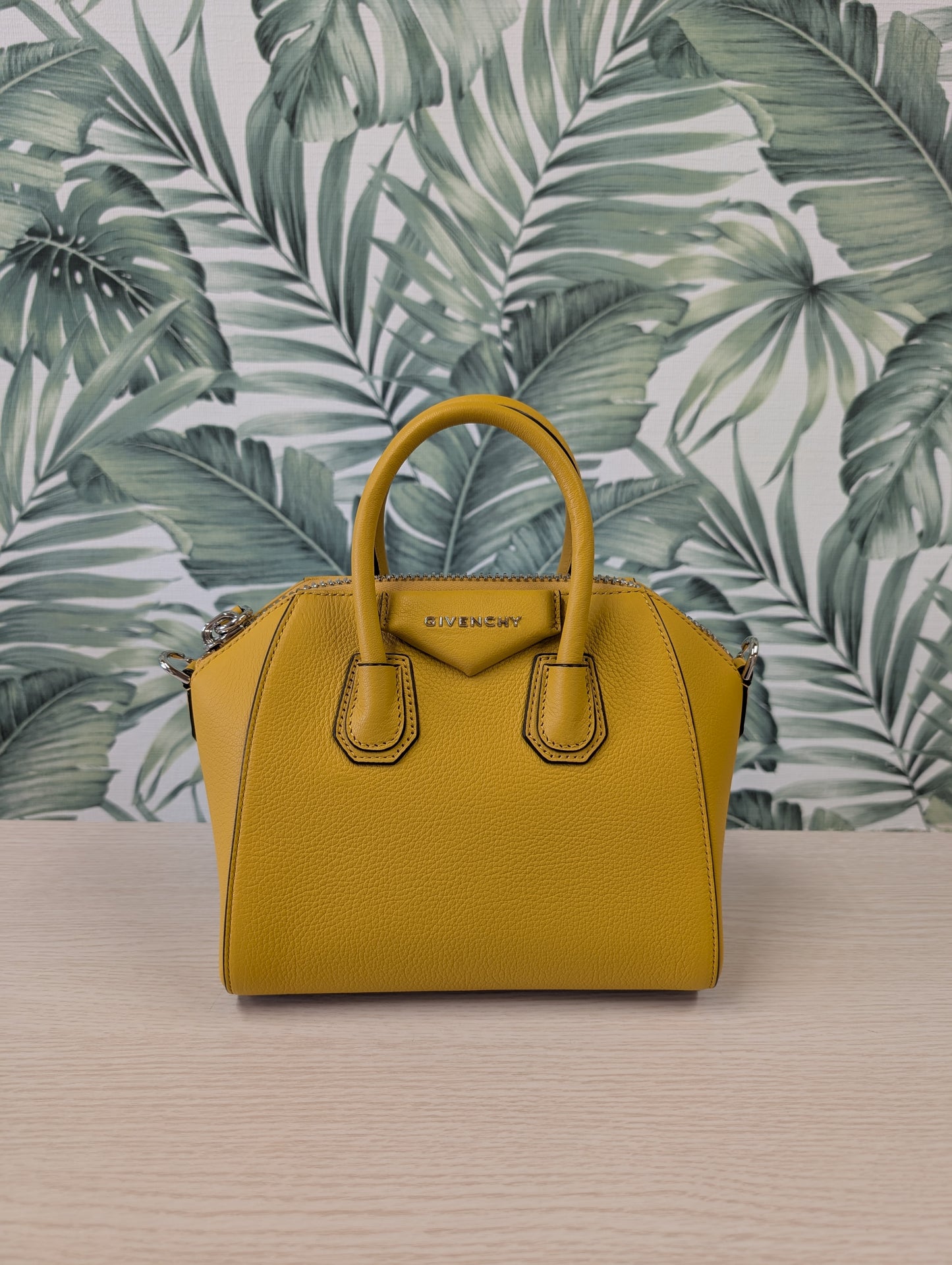Antigona Goatskin Mini