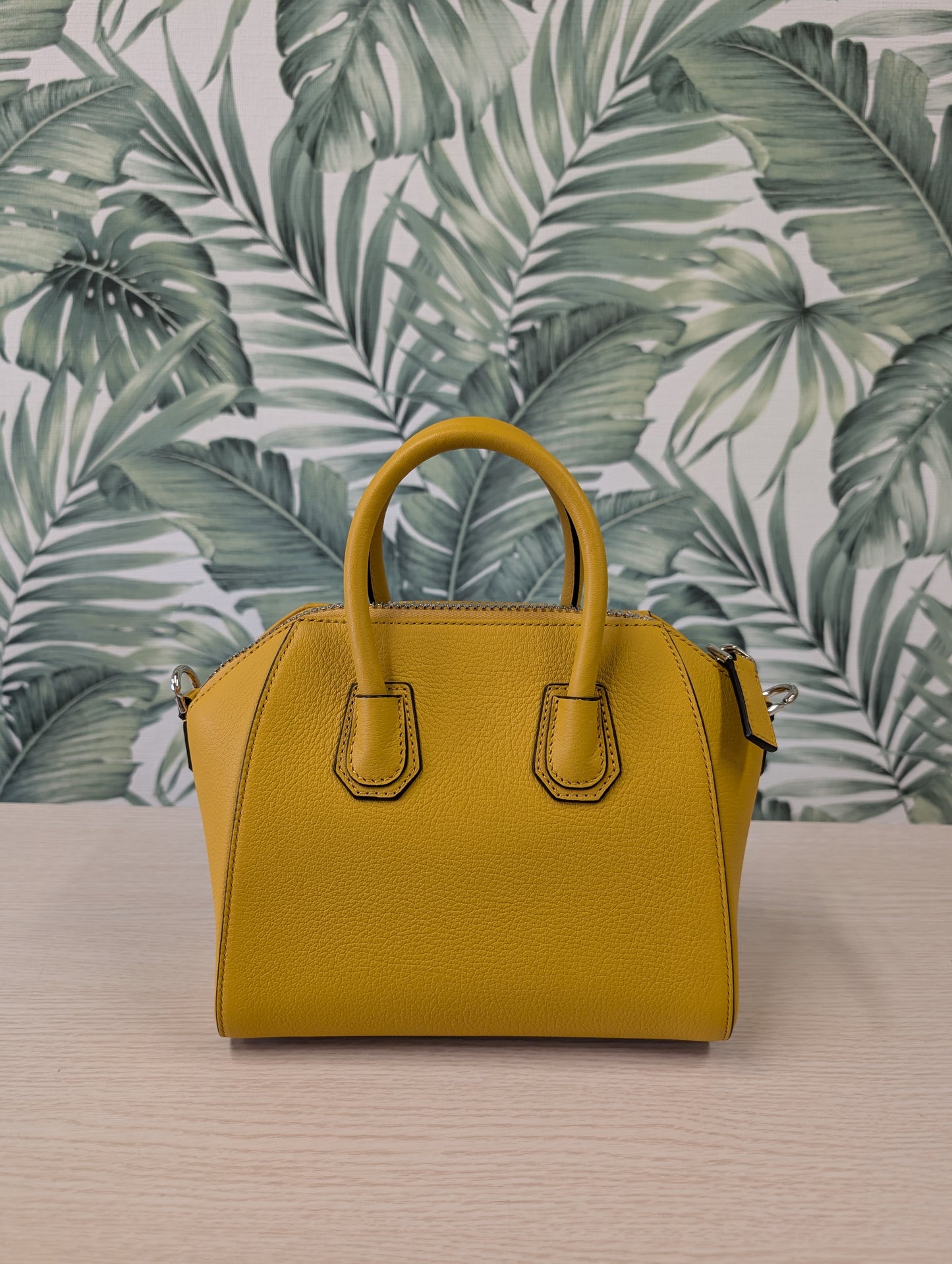 Antigona Goatskin Mini