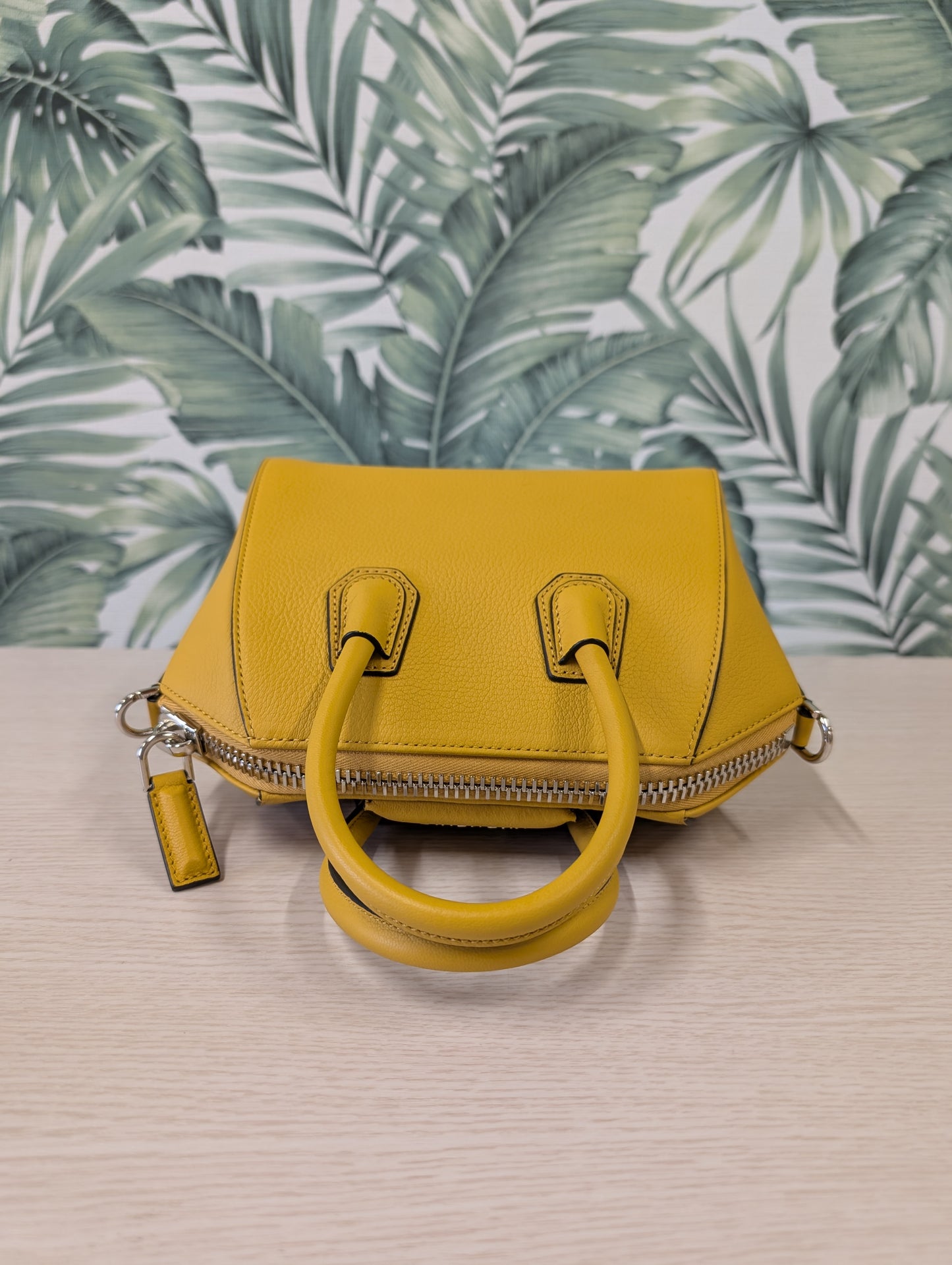 Antigona Goatskin Mini