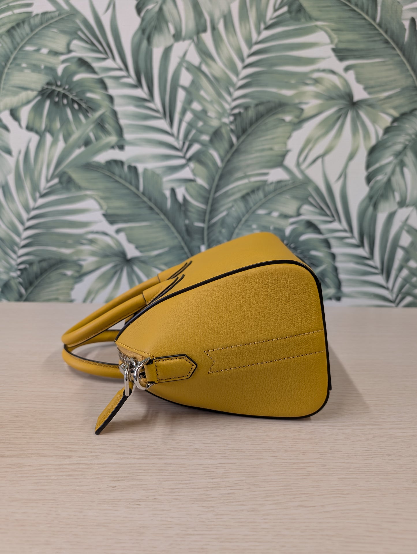 Antigona Goatskin Mini