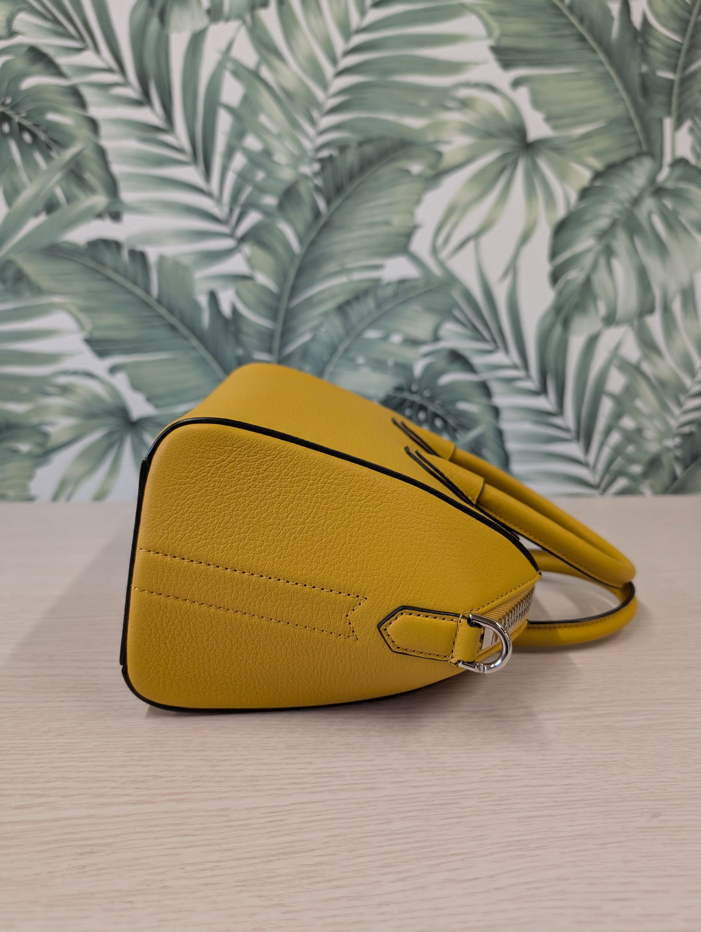 Antigona Goatskin Mini