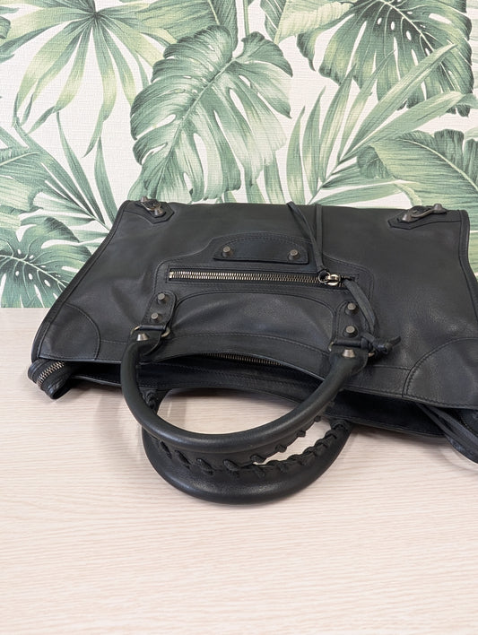 Classic City Leather Medium