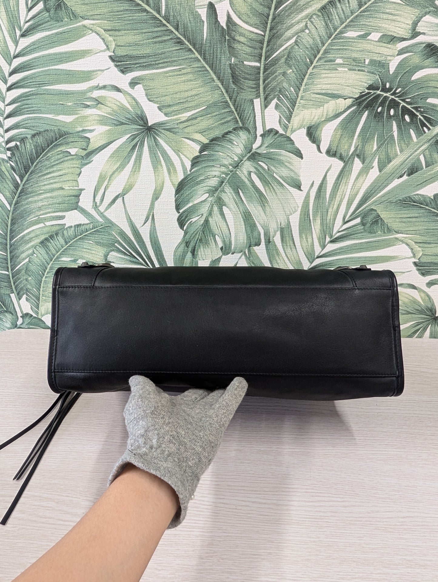 Classic City Leather Medium