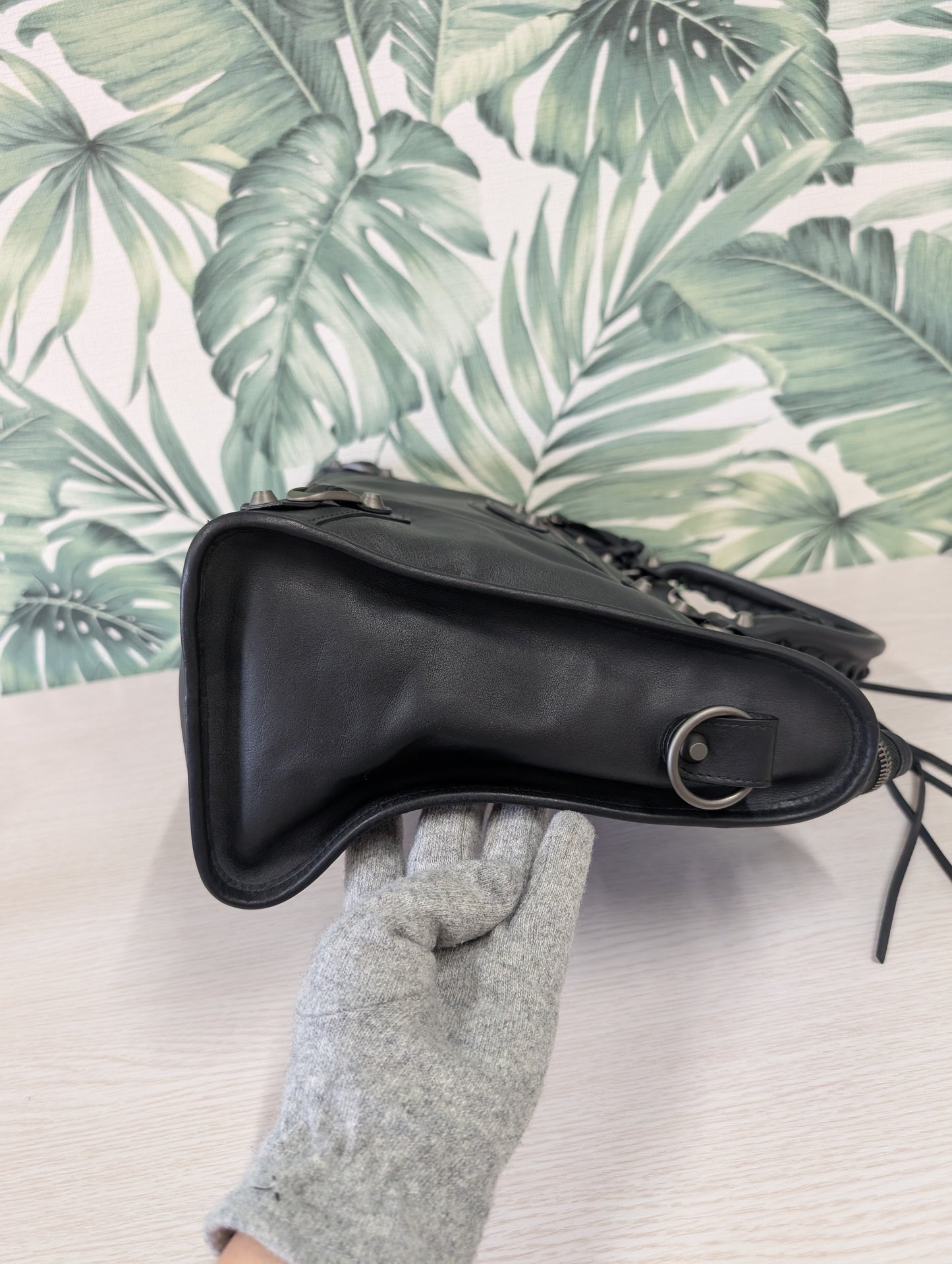 Classic City Leather Medium