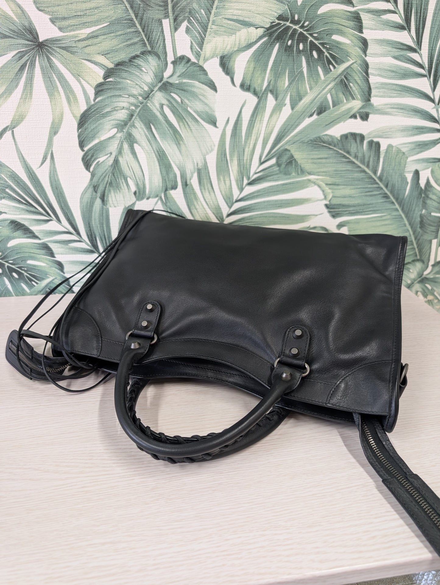 Classic City Leather Medium