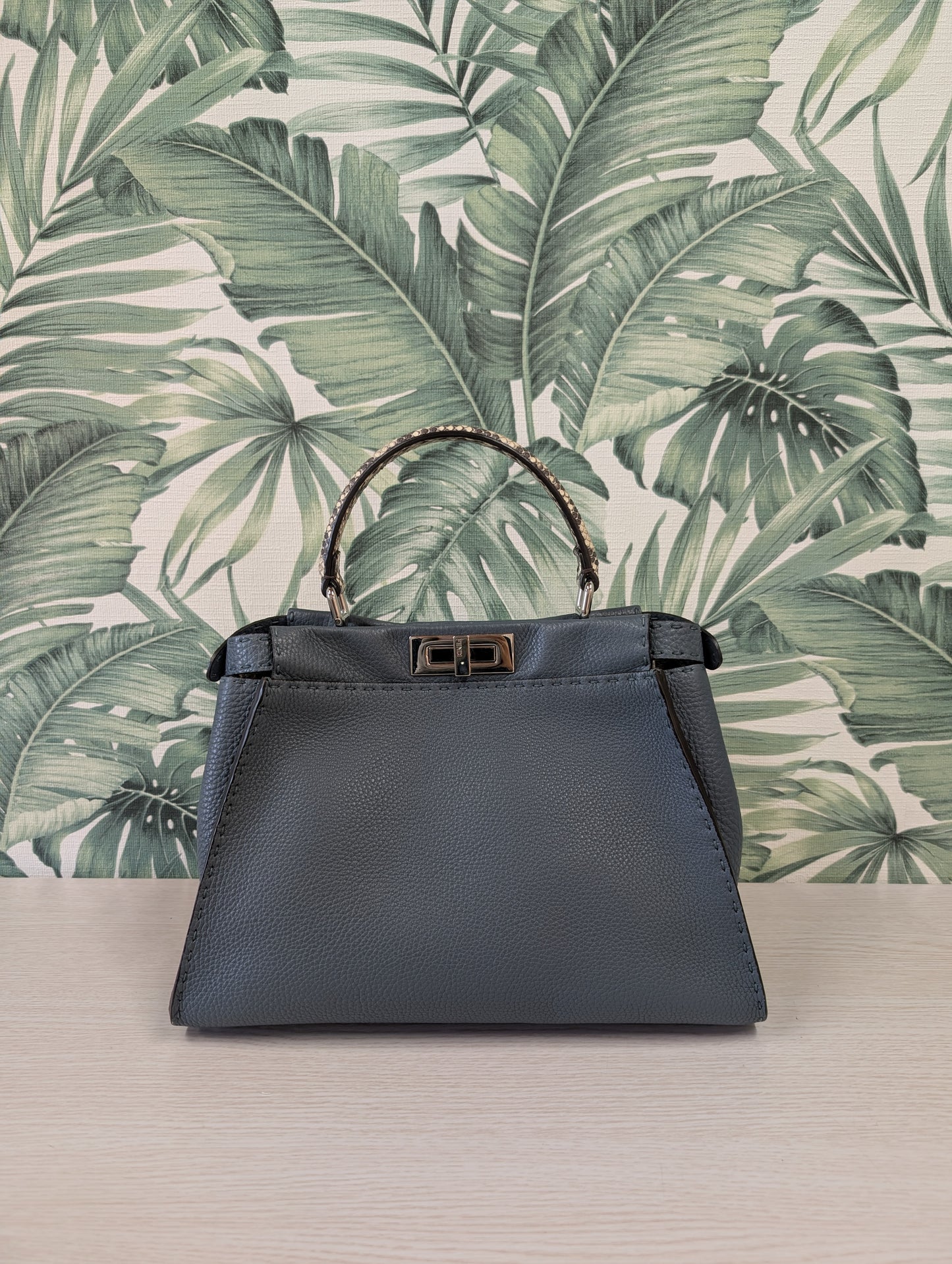 Peekaboo ISeeU Calfskin Python Handle Medium