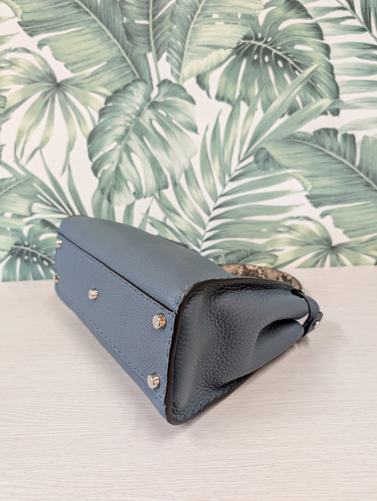 Peekaboo ISeeU Calfskin Python Handle Medium