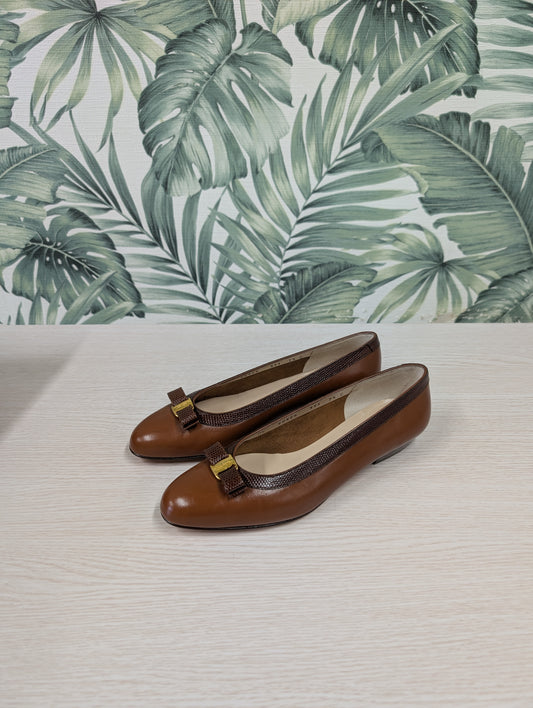 Vintage Brown Pumps 7.5