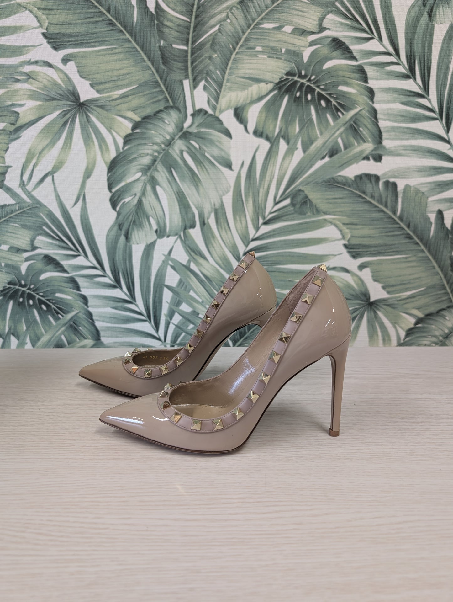 Rockstud Pumps 36