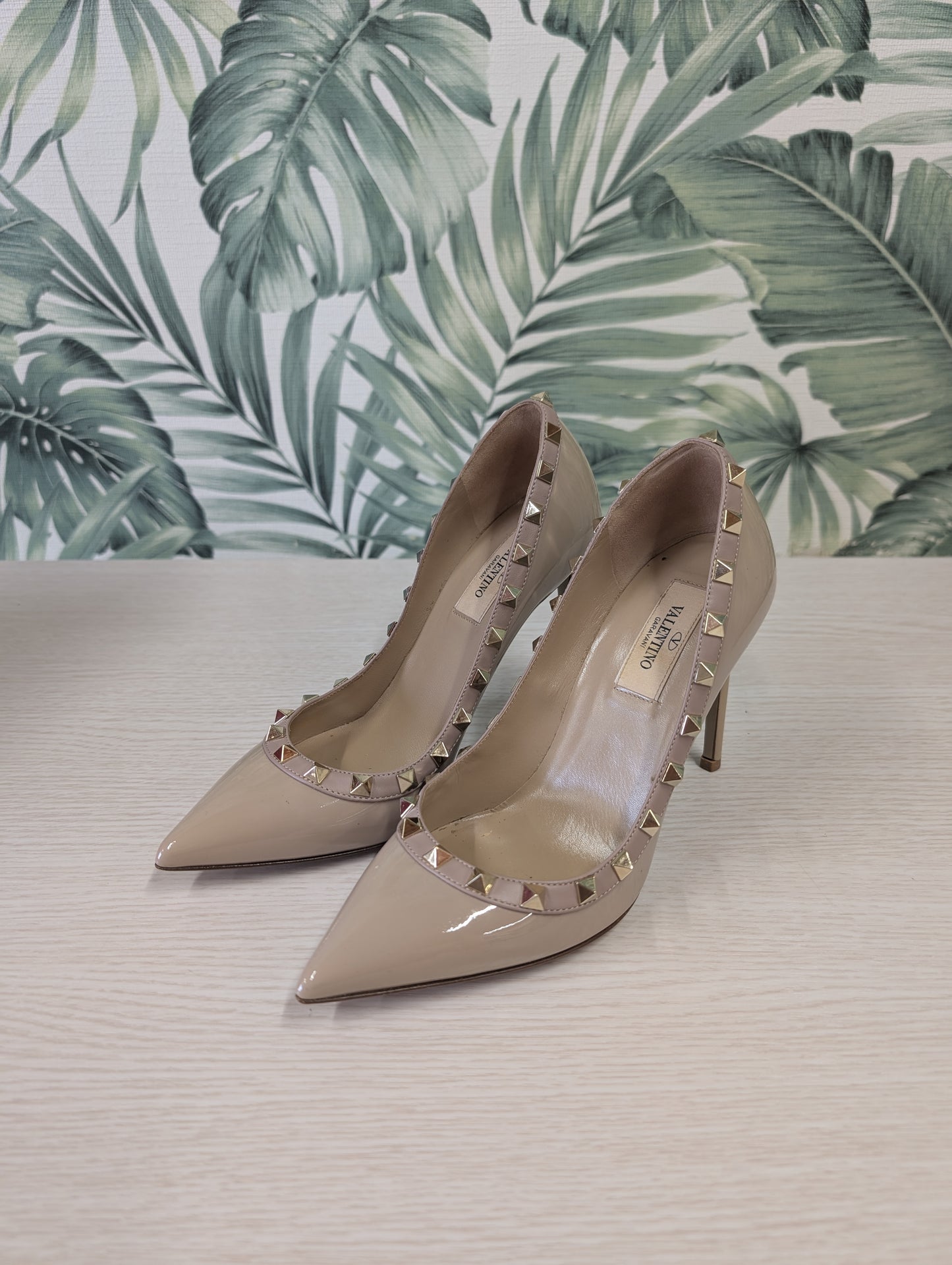 Rockstud Pumps 36