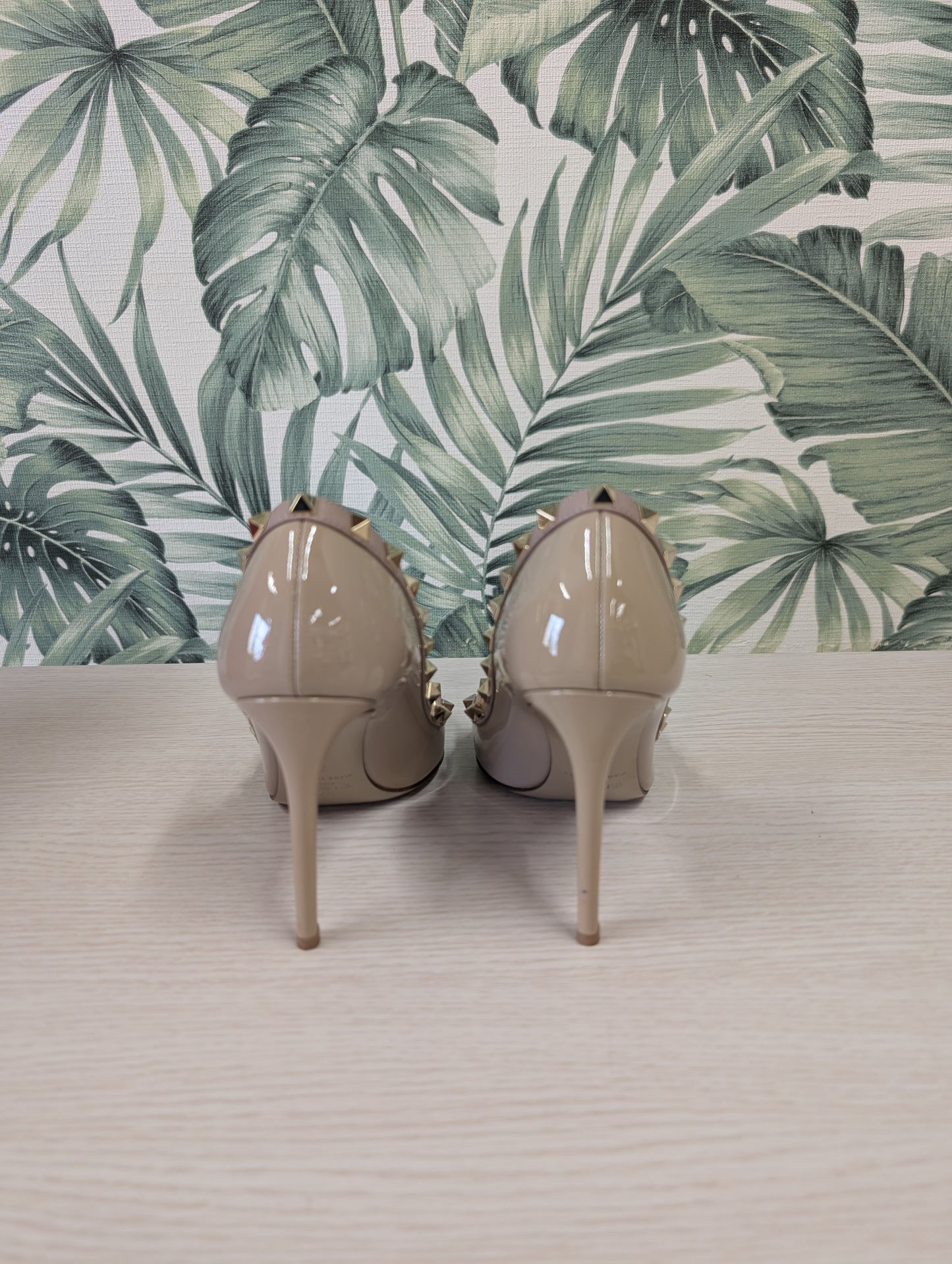 Rockstud Pumps 36