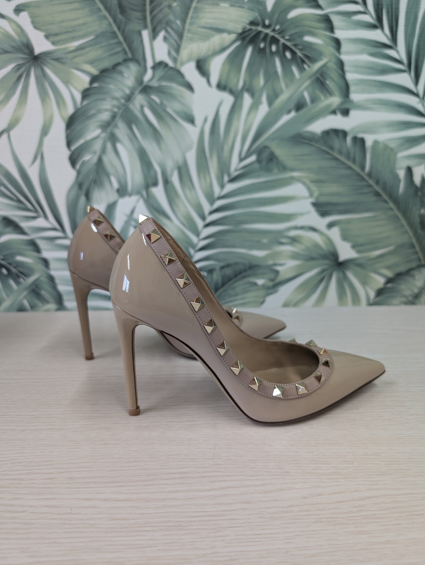Rockstud Pumps 36