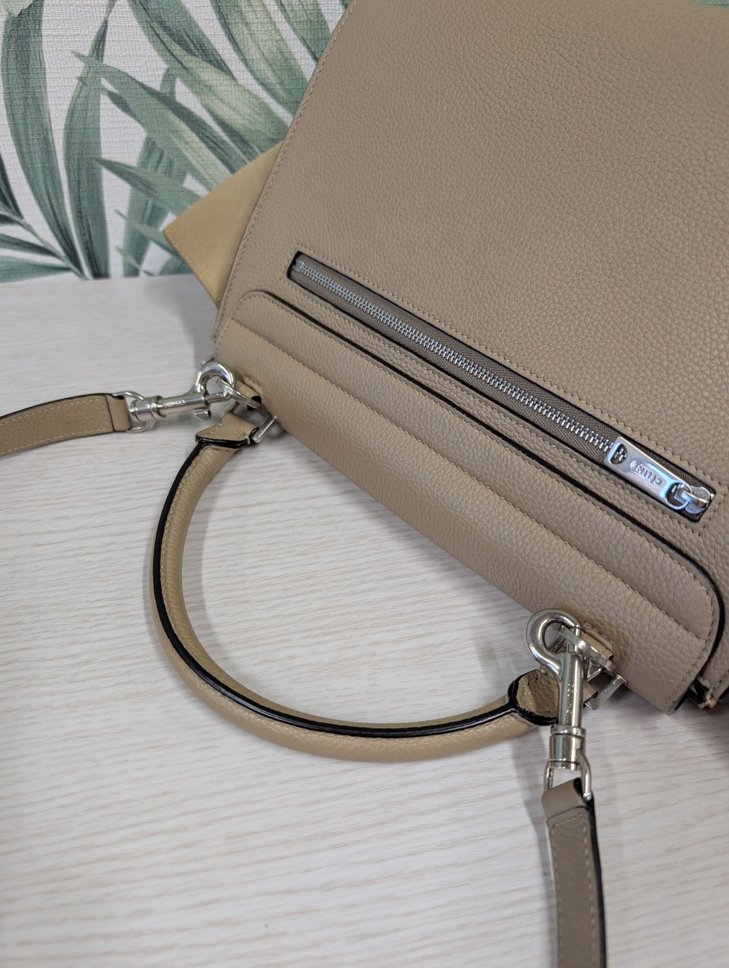 Drummed Leather Trapeze Small