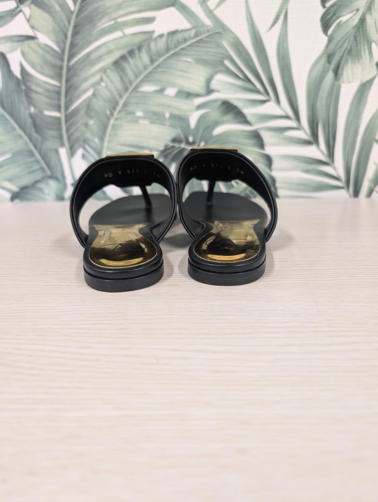 One Stud Calfskin Flat Thong Sandals 36