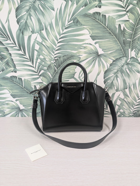 Antigona Smooth Calfskin Small