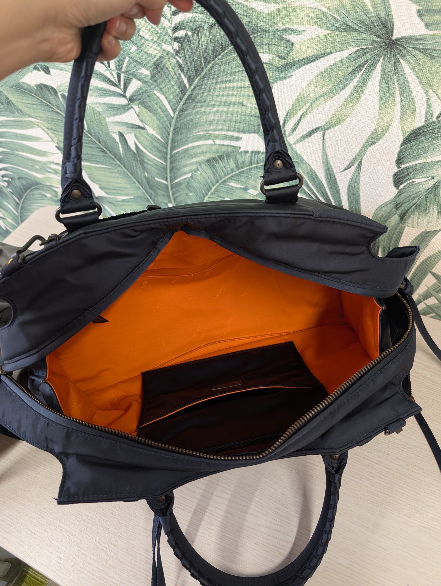 Neo Classic City Nylon Medium