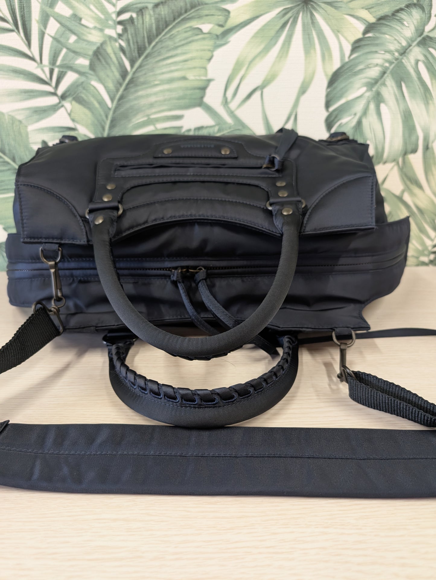 Neo Classic City Nylon Medium