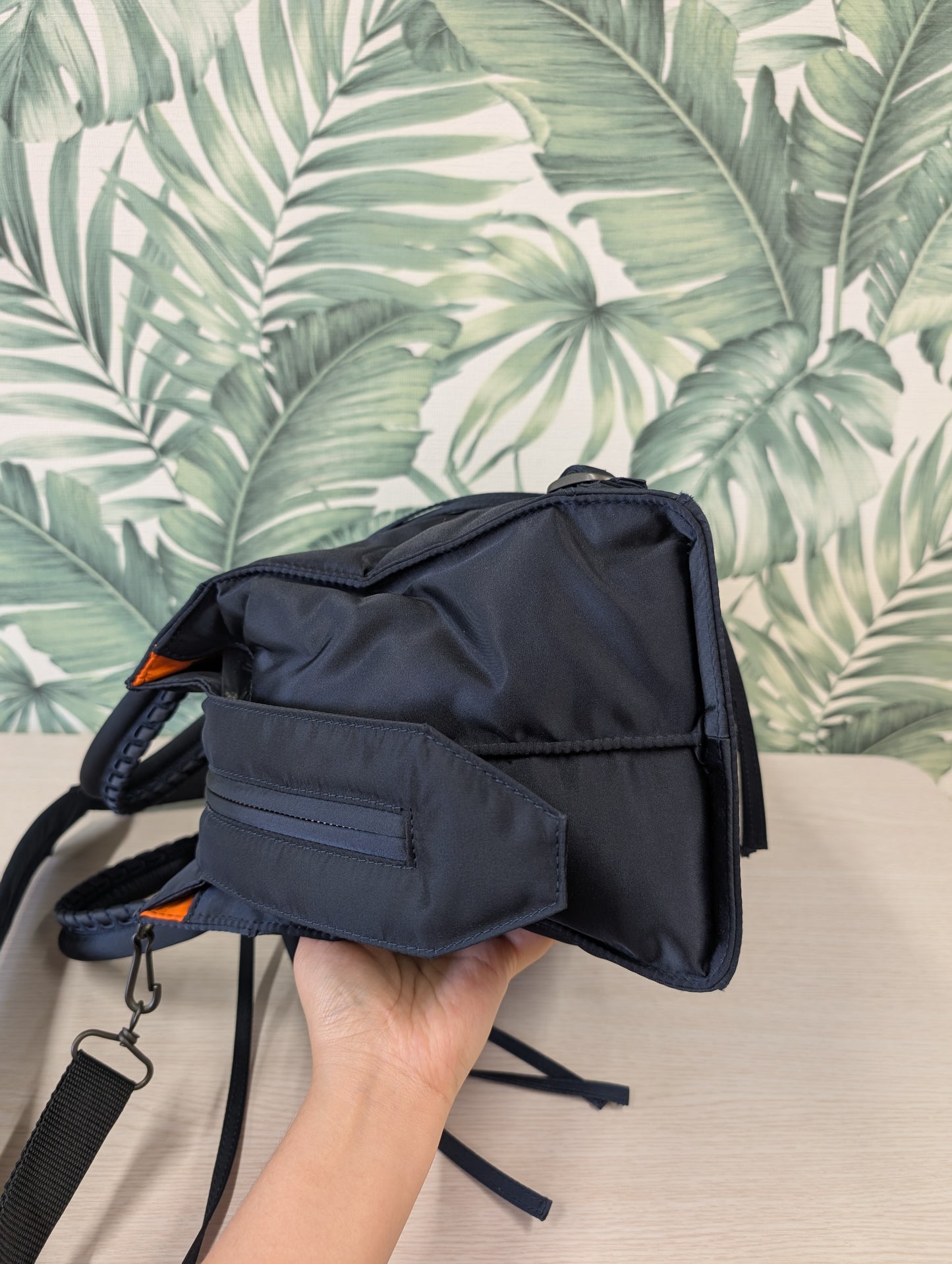 Neo Classic City Nylon Medium