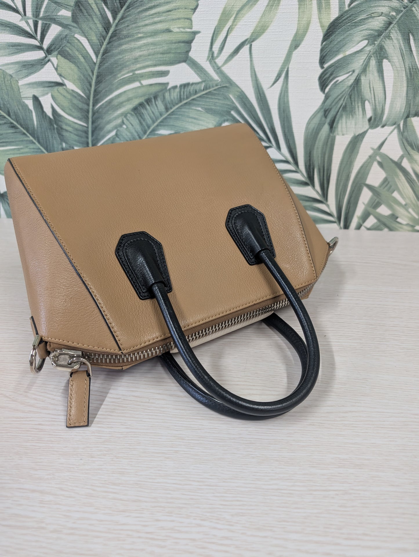 Antigona Tricolor Goatskin Small