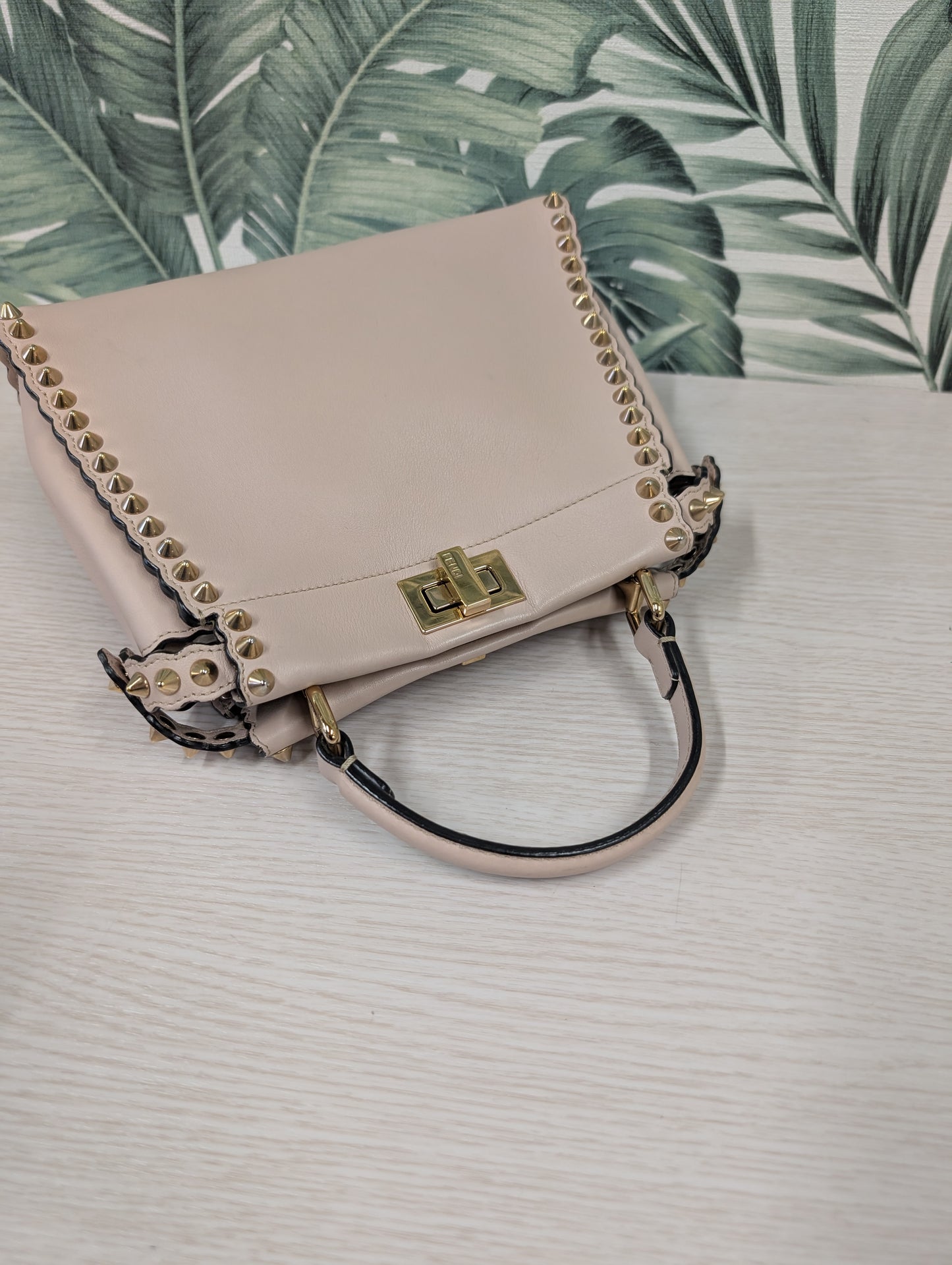 Vitello Seta Shiny Nappa Scalloped Studded Peekaboo Mini