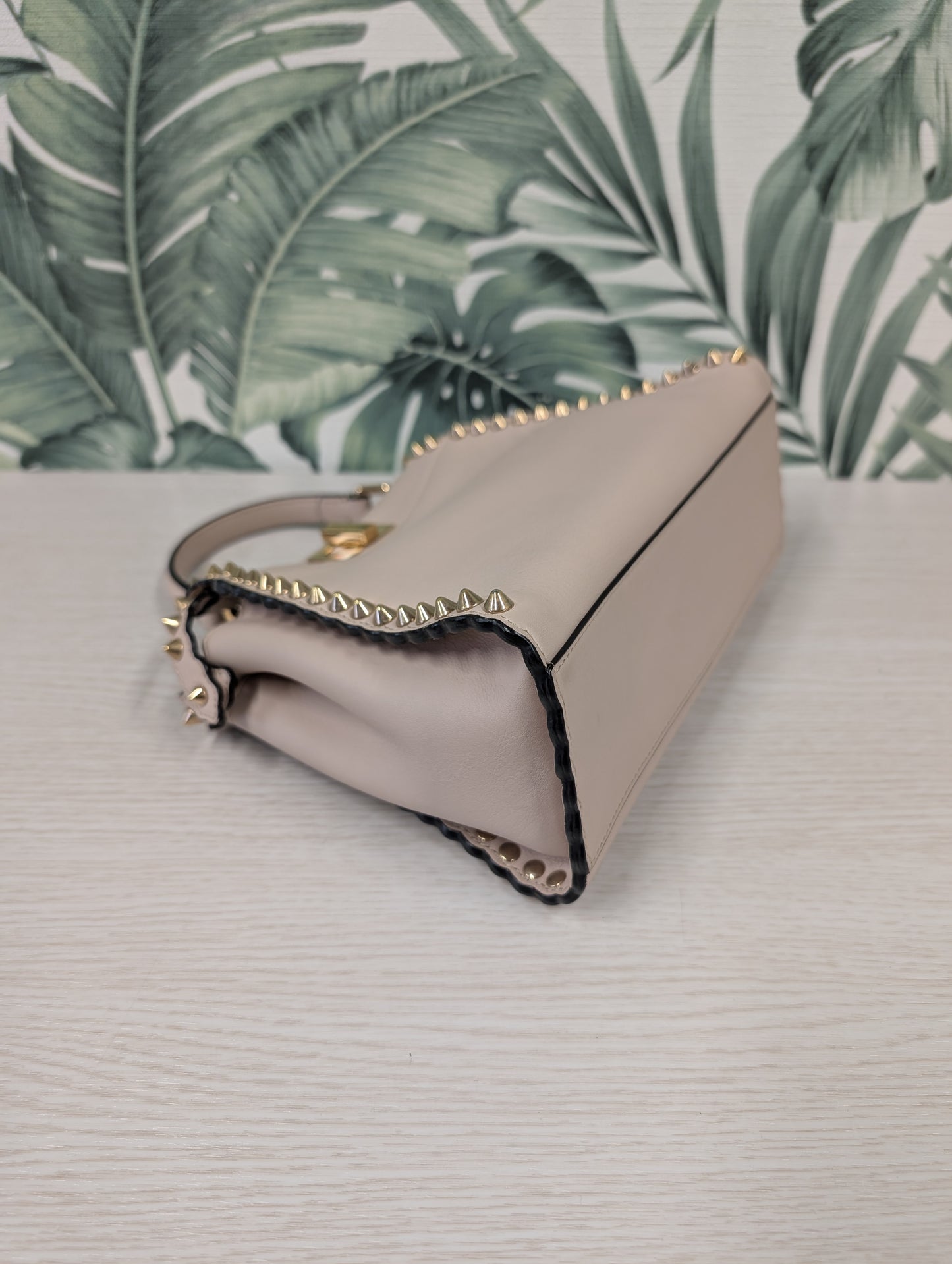 Vitello Seta Shiny Nappa Scalloped Studded Peekaboo Mini