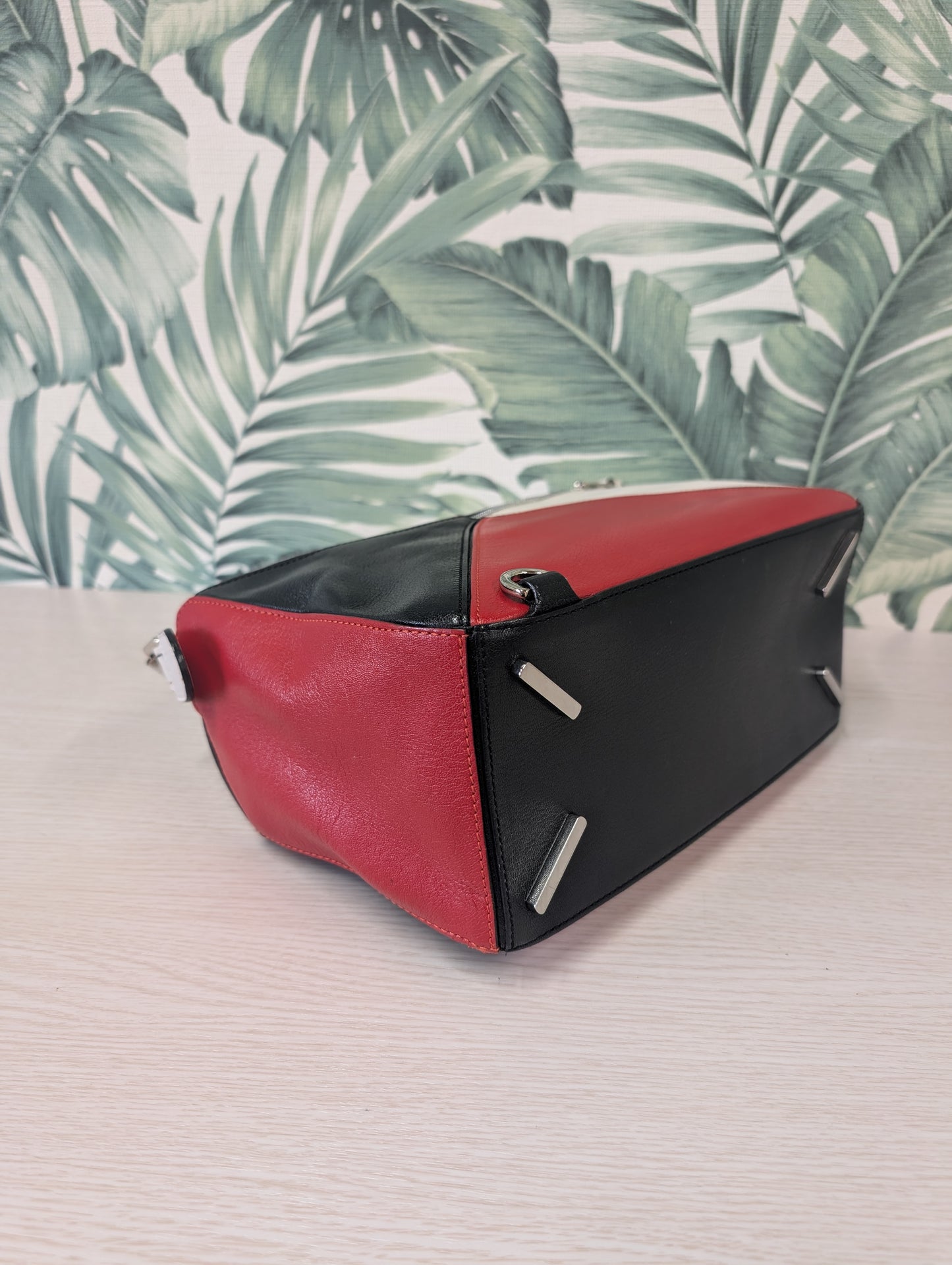 Puzzle Calfskin White Red Medium
