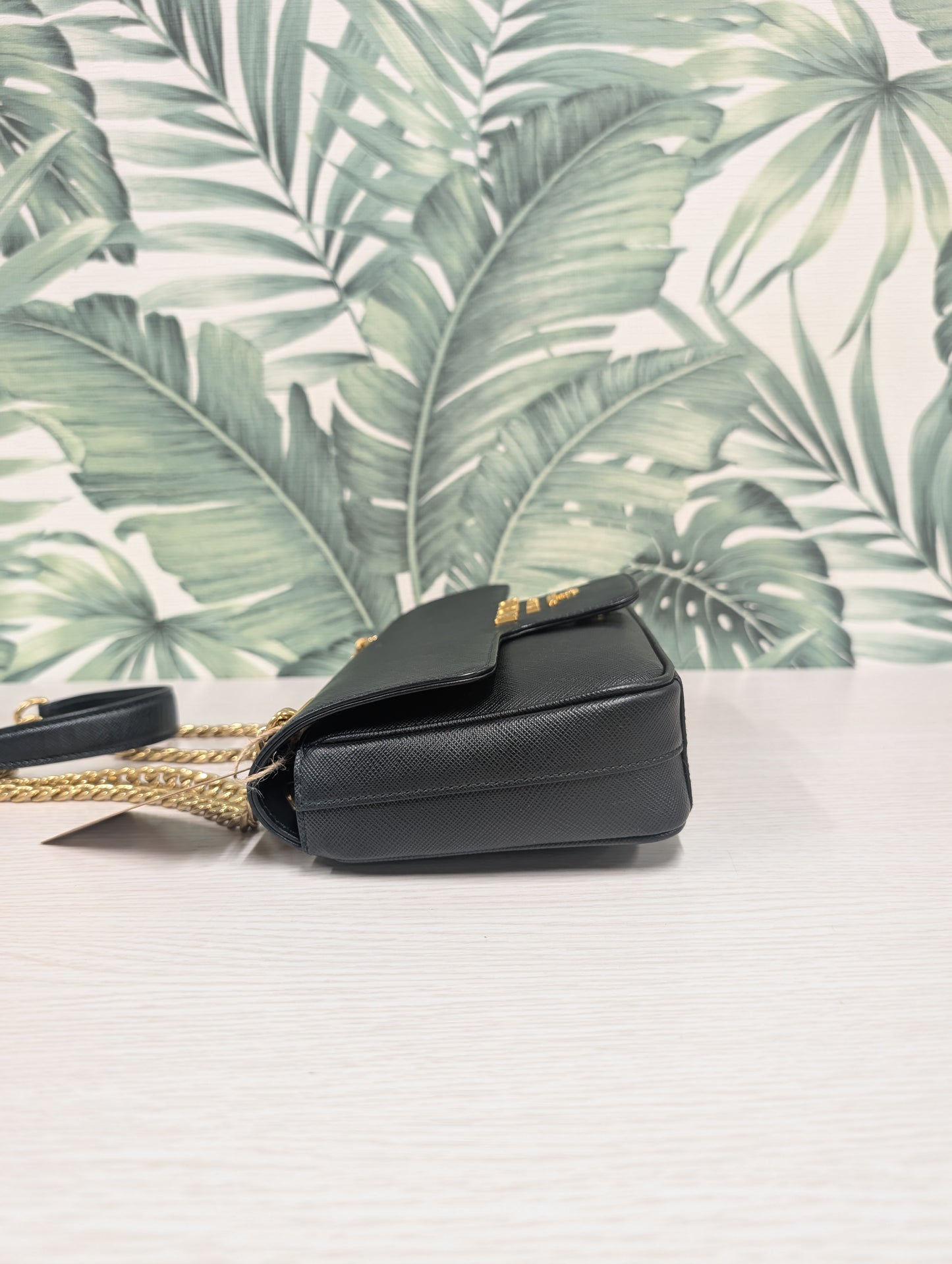 Saffiano Flap Chain